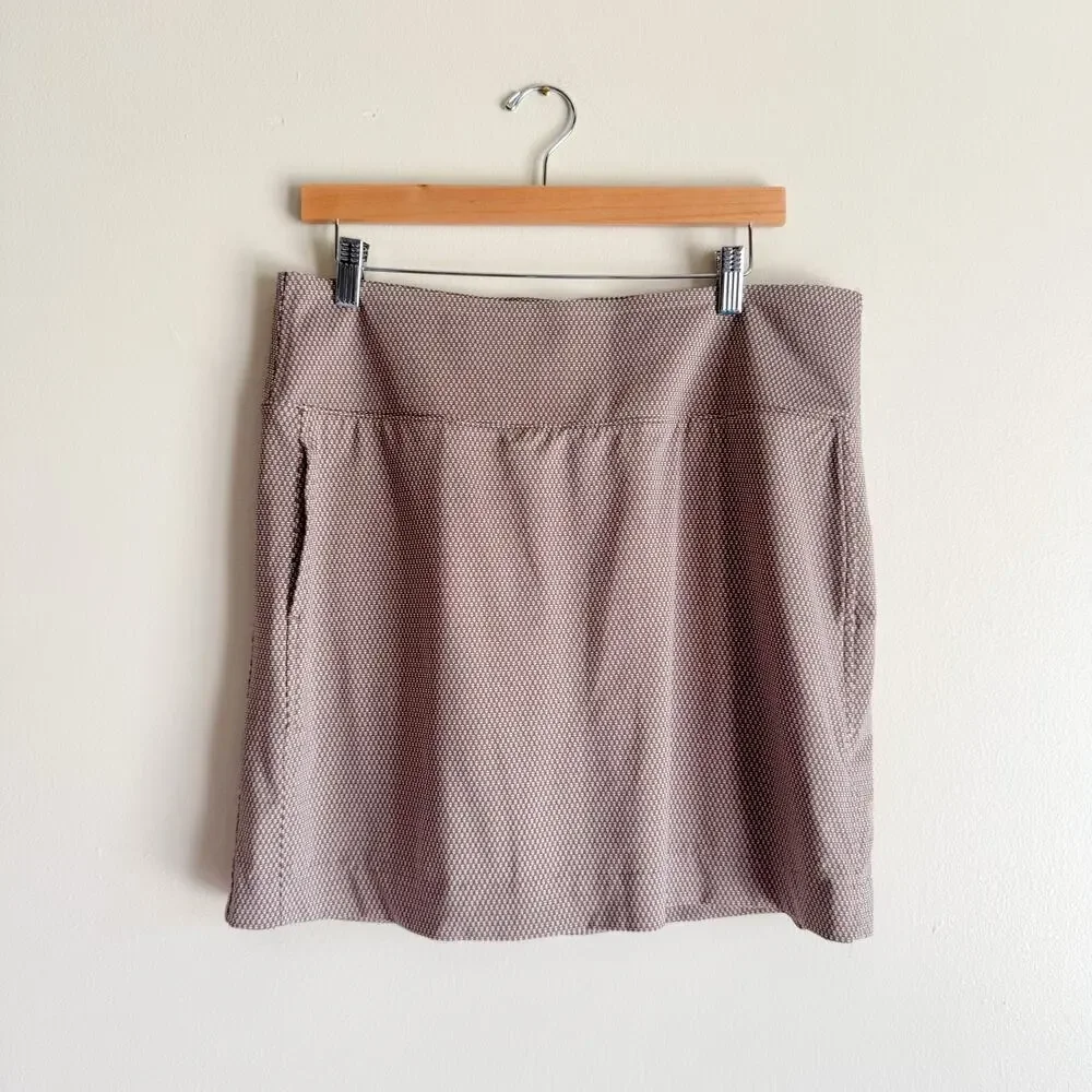 Fairway and Greene Brown + White Printed Golf Skort - Large